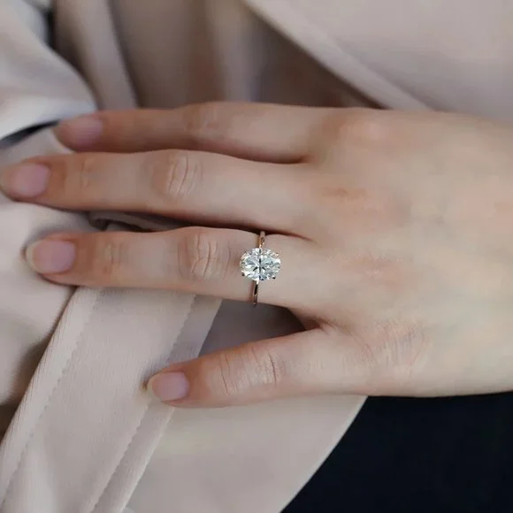 Certified 3.5 ct. t.w. Moissanite Diamond Oval Crushed Ice 10K Yellow Gold Ring - Picture 7 of 14